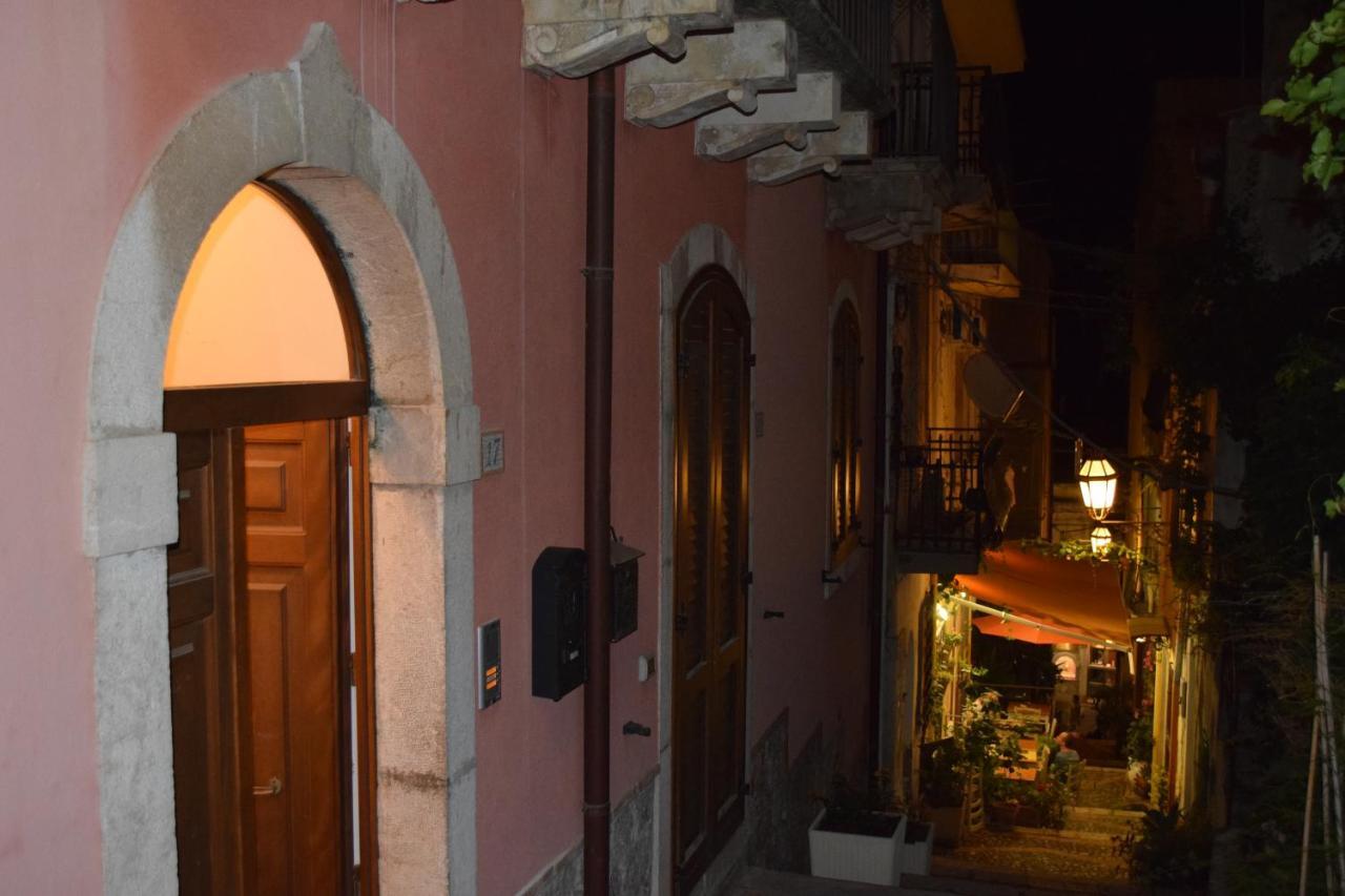 Casa Amelia - Charme In Taormina Vila Exterior foto